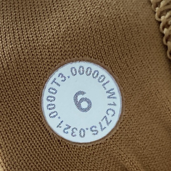 Lululemon Nulu Asymmetrical Yoga Tank Top A/B Cups Copper Brown / Bold Beige - Picture 6 of 7